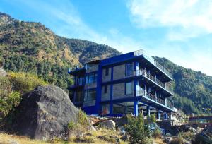 Shalom Backpackers Dharamkot Mcleodganj,Mcleod Ganj>>Dharamshala,3 star