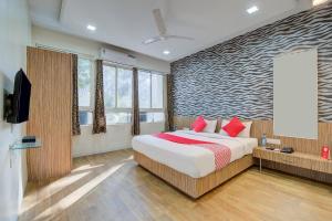 collection o 11693 hotel sunshine