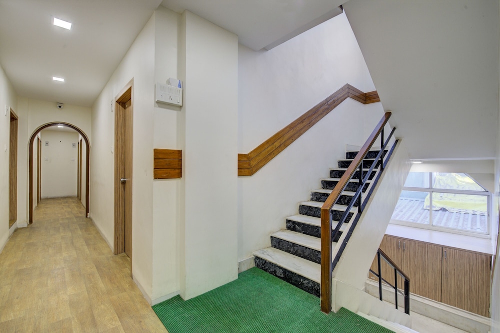 collection o 11693 hotel sunshine