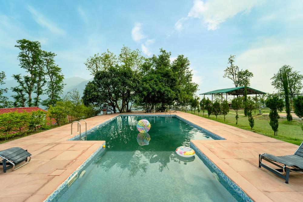 neer ganga resorts