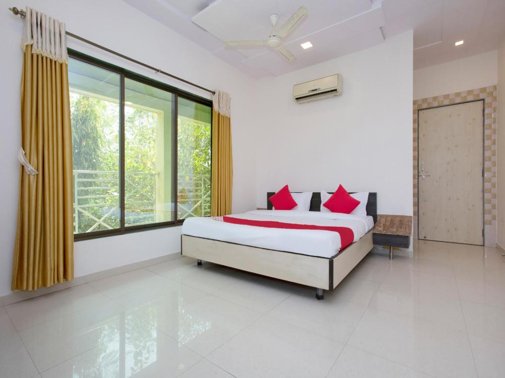 oyo 28363 hotel sai icon residency