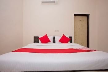 oyo 28363 hotel sai icon residency