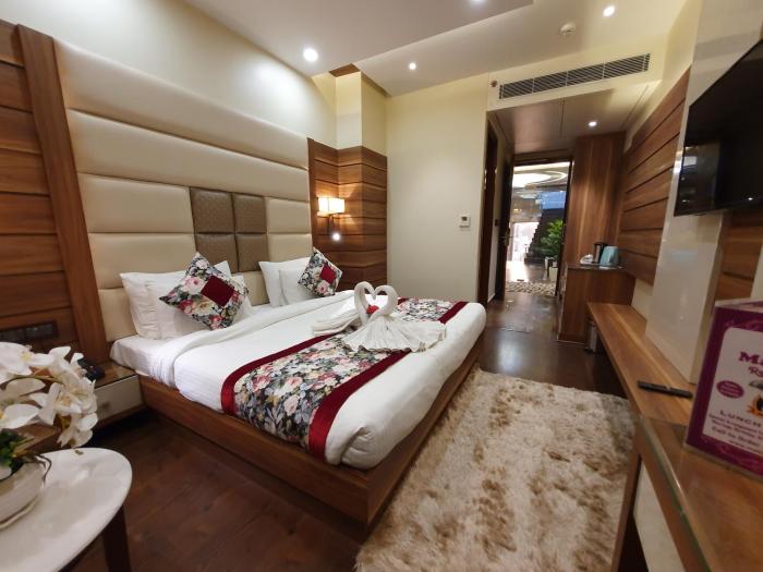 hotel makhan residency