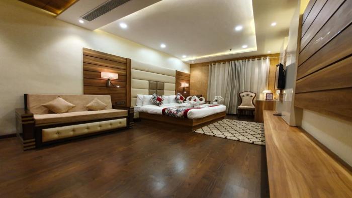 hotel makhan residency