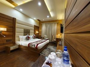 hotel makhan residency