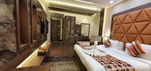 hotel makhan residency