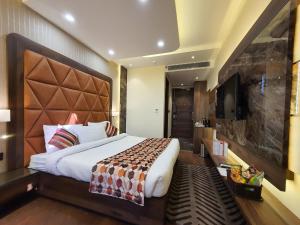 hotel makhan residency