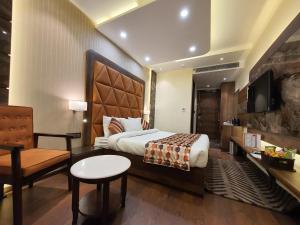 hotel makhan residency