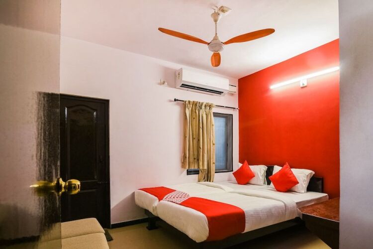 oyo flagship 36422 hotel maruthi