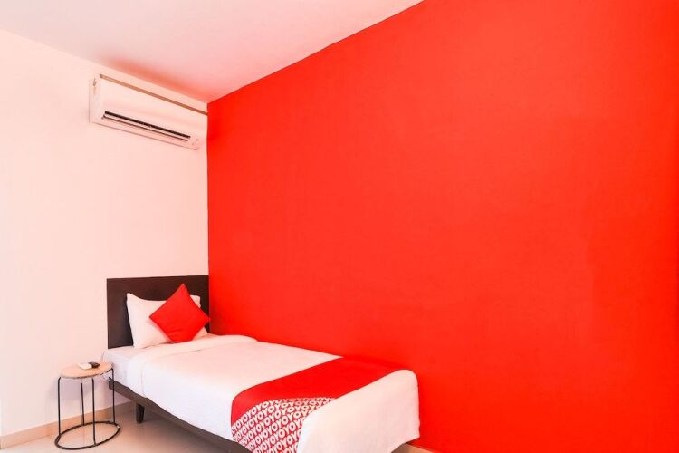 oyo flagship 36422 hotel maruthi