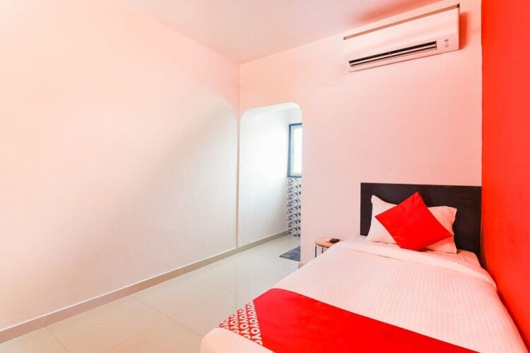 oyo flagship 36422 hotel maruthi