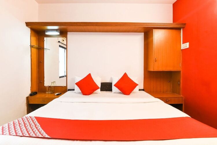 oyo flagship 36422 hotel maruthi