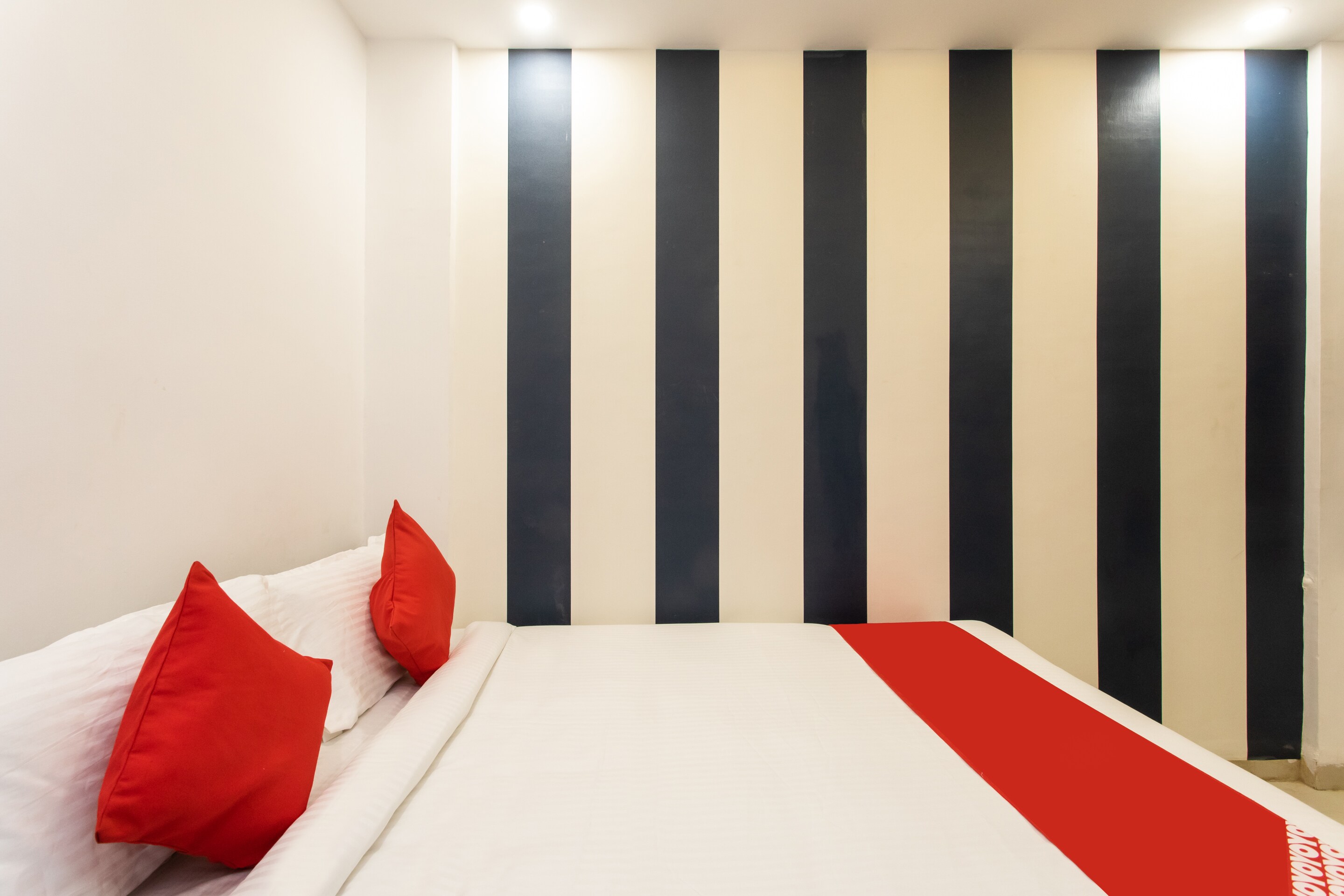 oyo22734 hotel aarav 94