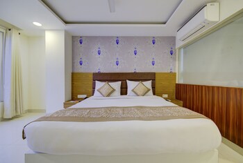 hotel capitol