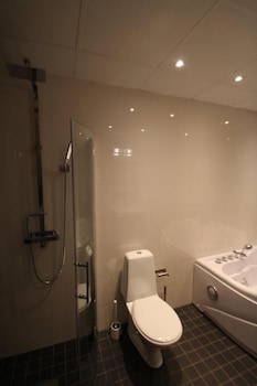 Stockholm Inn Hotel,Haninge>>Bromma,3 star