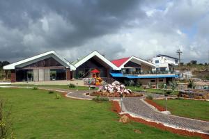 Relax Adventure Resort,Nashik>>Igatpuri,4 star