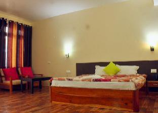 Pine Village Retreat,Kaluk>>Geyzing,3 star