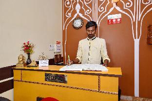 aanvi palace by oyo rooms