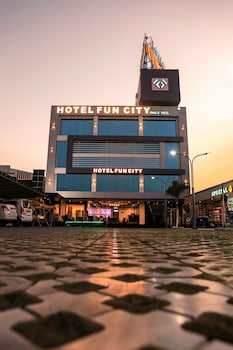hotel fun city
