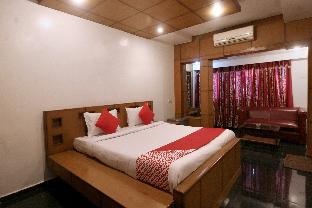 Brindhavan Hotels,Oyo 29130 Brindhavan Hotels Is Conveniently Located In The Popular Tiruppur Area. The Property Offer,3 star