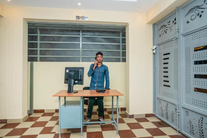 oyo 28119 omkar global inn