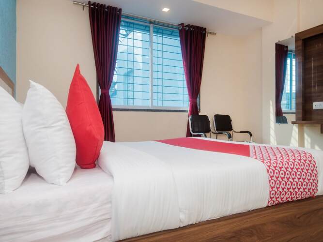 hotel arya residency rabale