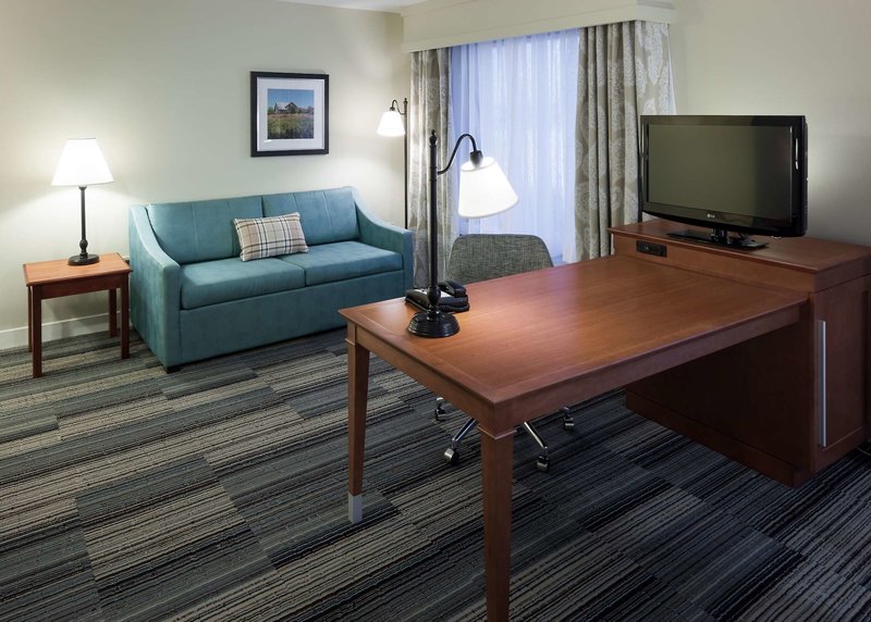 hampton inn and suites davenport