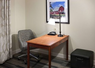 hampton inn and suites davenport