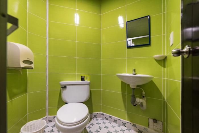 ayenda 1122 victoria