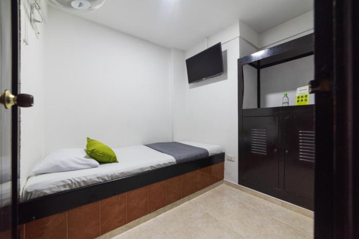 ayenda 1122 victoria