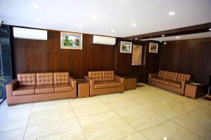 The Lounge Business Hotel,Diary Circle>>Bengaluru,3 star