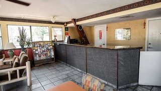 Super 8 By Wyndham Albuquerque Downtown,Bernalillo>>Albuquerque,2 star