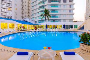 Hotel Dann Cartagena,El Laguito>>Cartagena,4 star