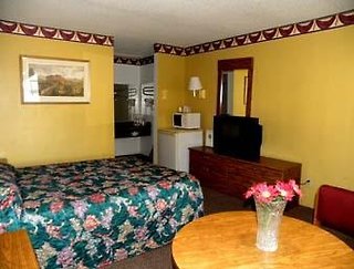 Knights Inn Ontario,Near Museum Of History And Art,3 star