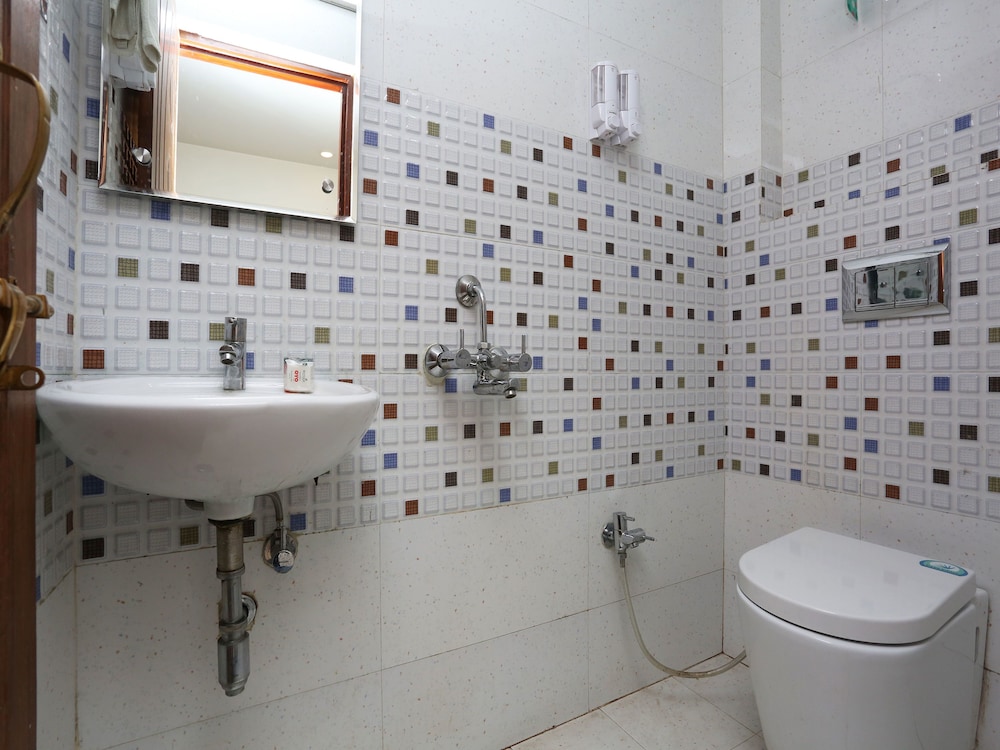 hotel rr palace gorakhpur