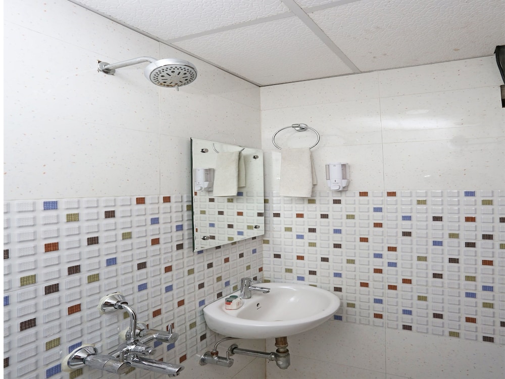 hotel rr palace gorakhpur