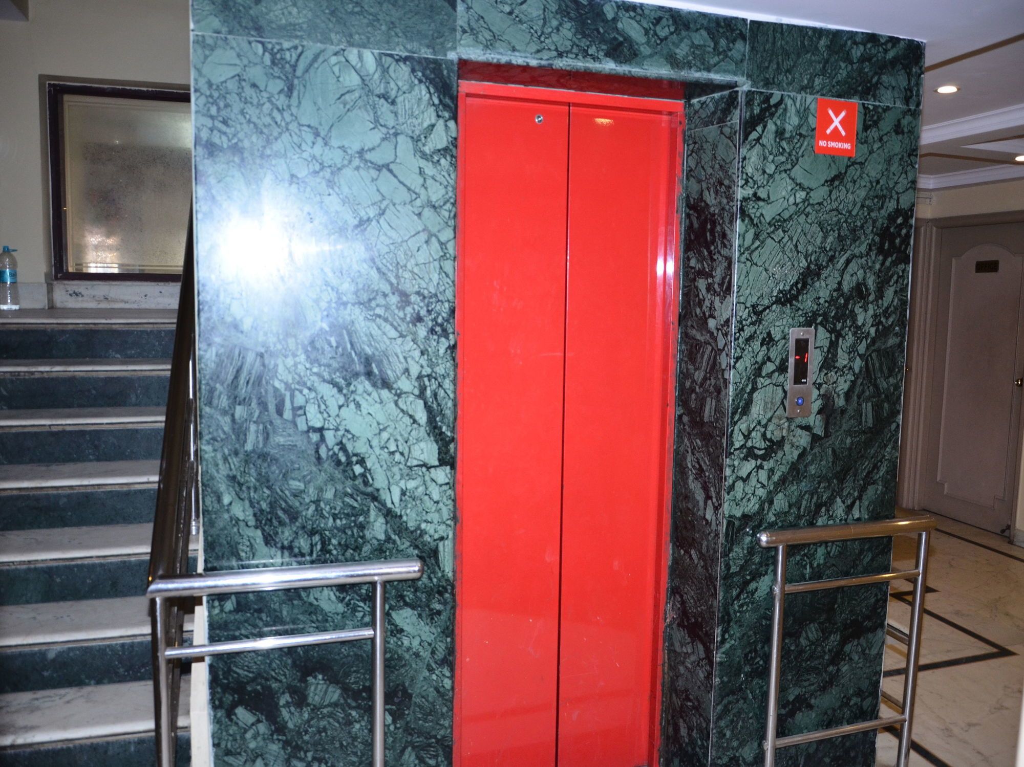 hotel rajlaxmi palace by oyo rooms