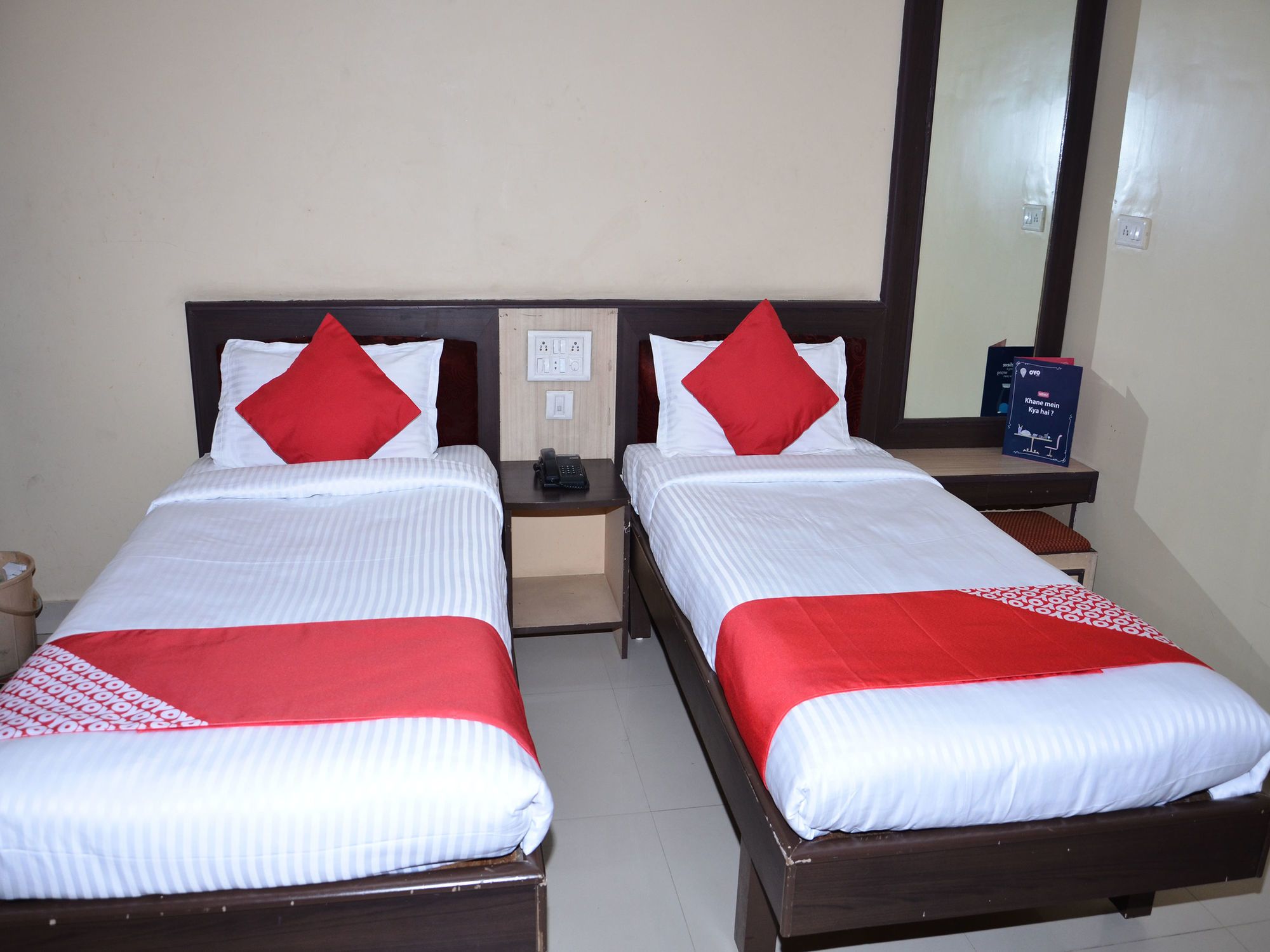 hotel rajlaxmi palace by oyo rooms