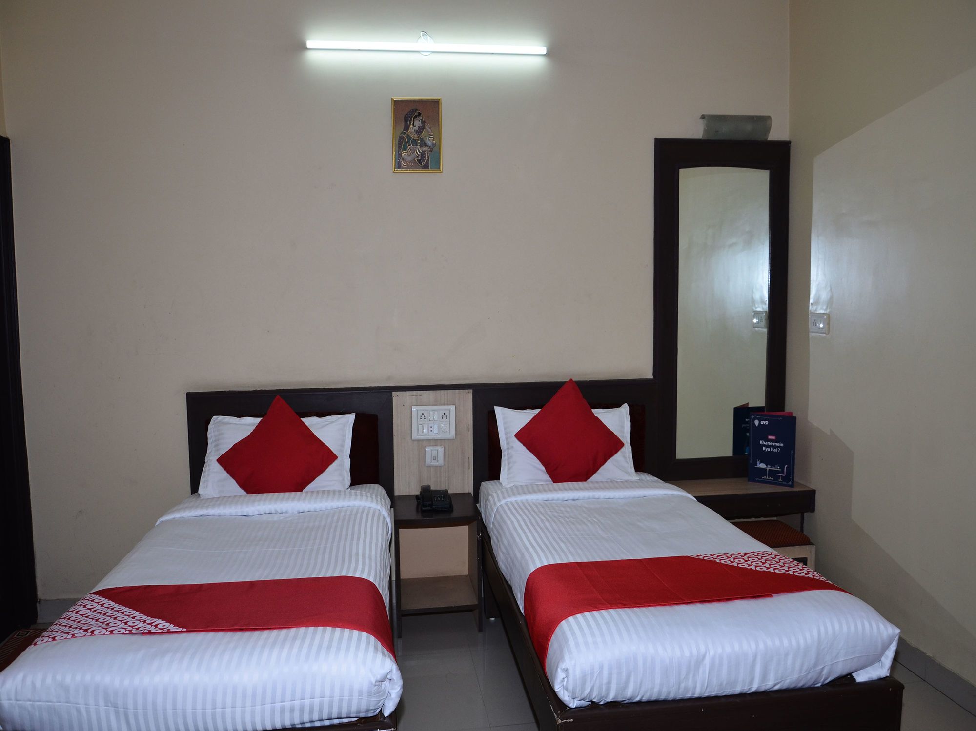 hotel rajlaxmi palace by oyo rooms