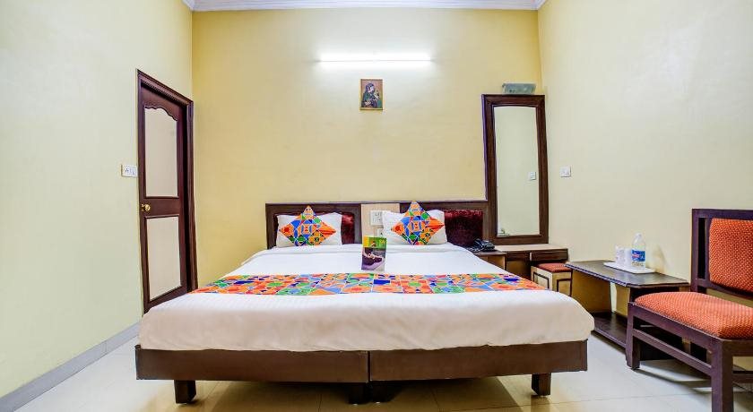hotel rajlaxmi palace by oyo rooms