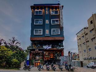 oyo townhouse 040 global village tech park