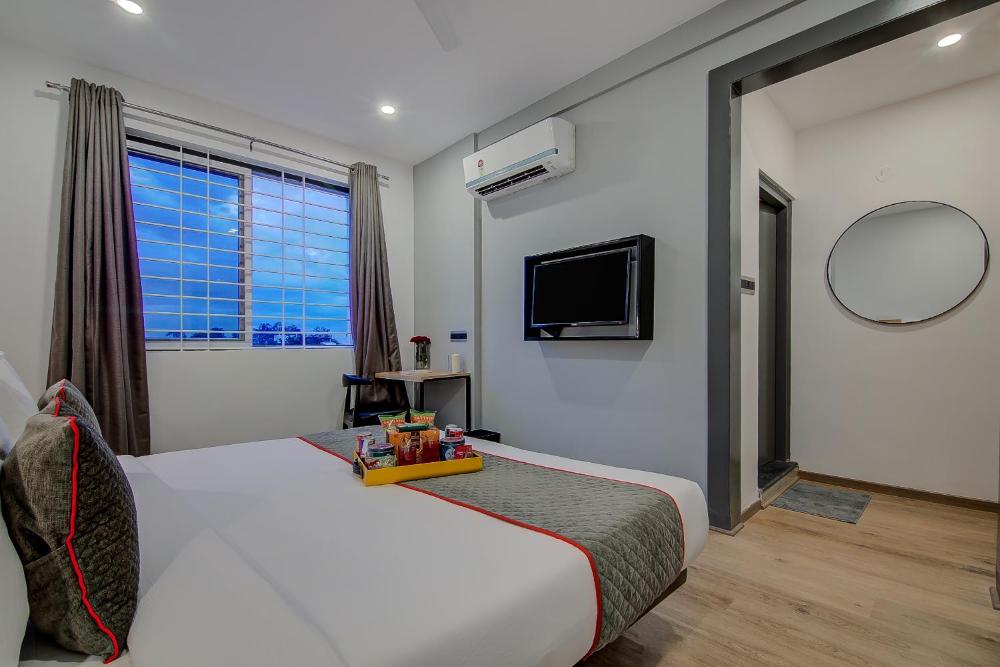oyo townhouse 040 global village tech park