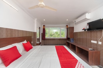 capital o 27775 hotel srinivasa residency