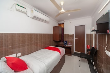 capital o 27775 hotel srinivasa residency