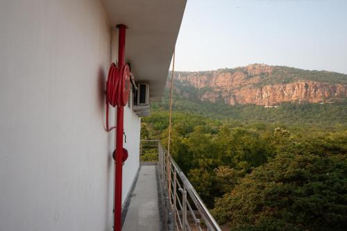 capital o 27775 hotel srinivasa residency