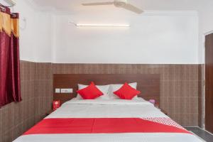 capital o 27775 hotel srinivasa residency