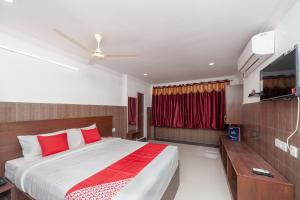 capital o 27775 hotel srinivasa residency
