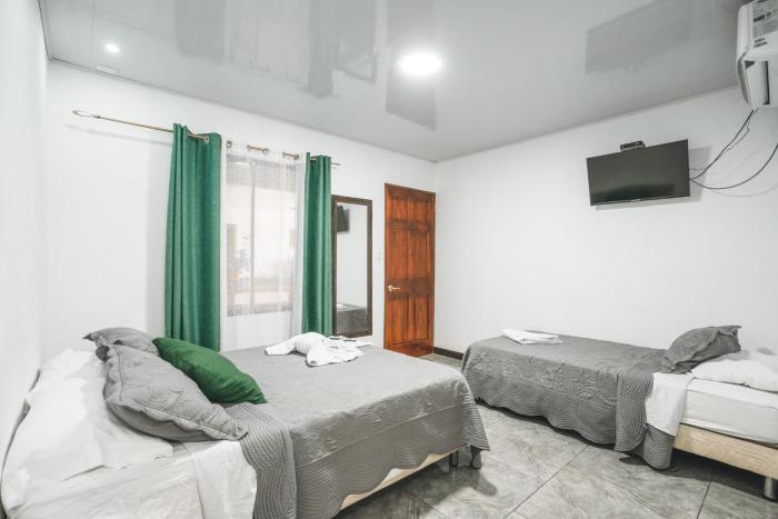 hotel hoja de oro corcovado