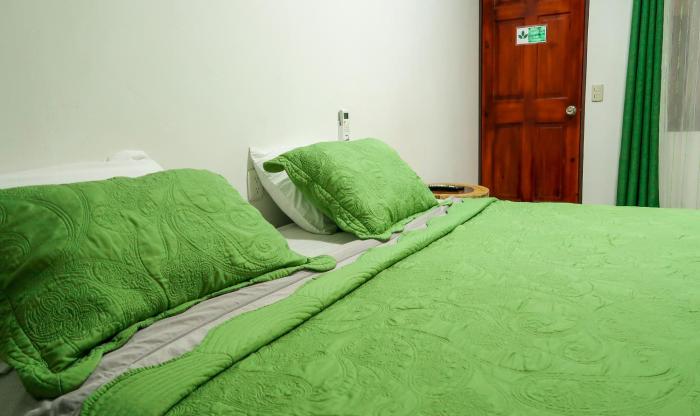 hotel hoja de oro corcovado