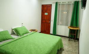 hotel hoja de oro corcovado